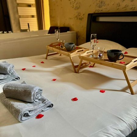Love Queen Spa Detente Blois Zewnętrze zdjęcie